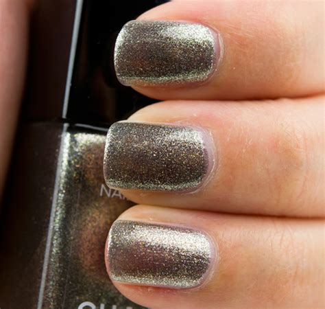 chanel graphite|Chanel Graphite Le Vernis / Nail Lacquer Review, Photos, Swatches.